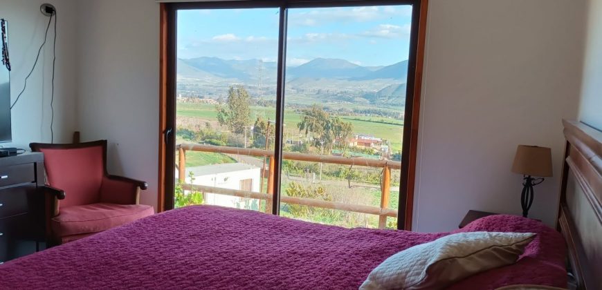 Parcela de 5.300 m2 con casa de 220 m2 en Condominio – La Serena