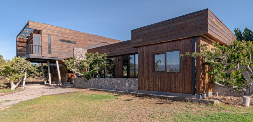 Casa en Parcela de 5.075 m2 y 203 metros construidos – Alfalfares, La Serena