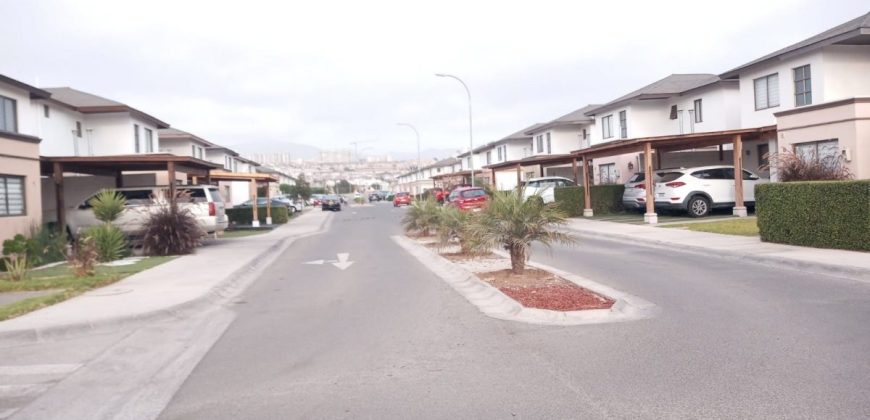 Amplia casa en Condominio Brisas de Elqui – La Serena