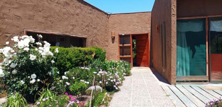 Parcela de 5.000 m2 en primera línea, camino al Valle de Elqui