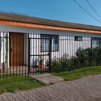 Casa de 3 dormitorios, 2 baños y 2 estacionamientos en sector Paseo Balmaceda – La Serena