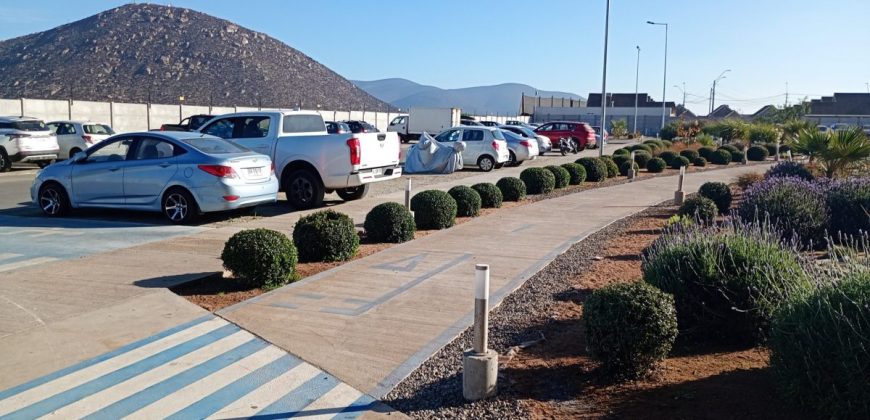 Departamento 2 dormitorios / 1 baño / 1 estacionamiento, Condominio Alto Hacienda – Coquimbo