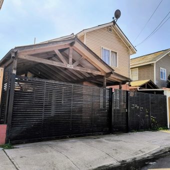 Casa de 3 dormitorios, 3 baños y 2 estacionamientos – Coquimbo