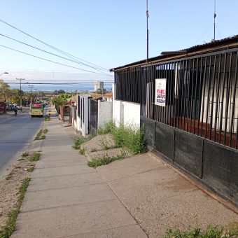 Casa en Las Encinas , 165 mts San Juan Coquimbo , Ubicación Comercial