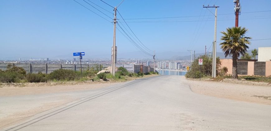 Sitio urbano de 2.184 m² en La Puntilla de La Herradura – Coquimbo