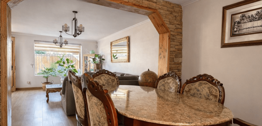 Casa En Venta | 4 Dormitorios | 160 M2 Construidos | Peñuelas