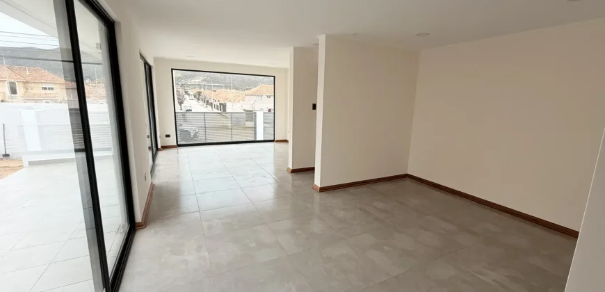 Casa Nueva 4 Habitaciones 3 Baños  | 140 mt San Joaquín La Serena |