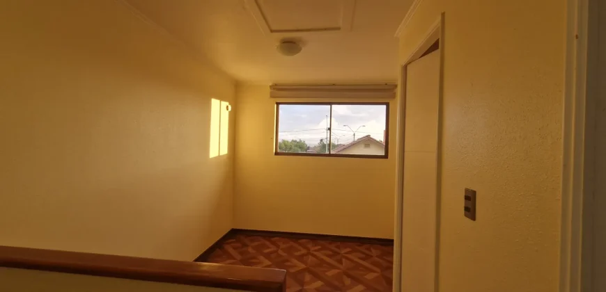 Casa 3 Dorm 3 Baños Cond Dn Guillermo, Av Ulriksen La Serena